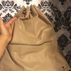 ⛔️sold on M ⛔️Forever 21 backpack